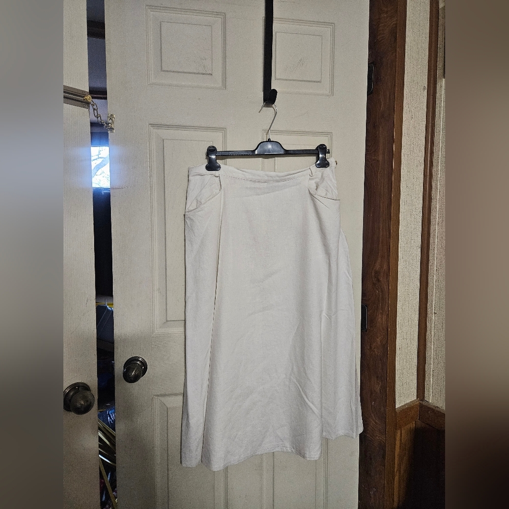 SANDRO WHITE LINEN BLEND MIDI SKIRT: GOOD CONDITION: SIZE 18